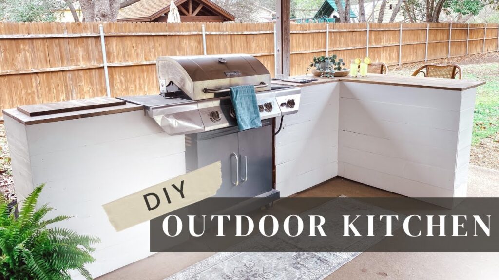 DIY Outdoor Kitchen | Grill Island