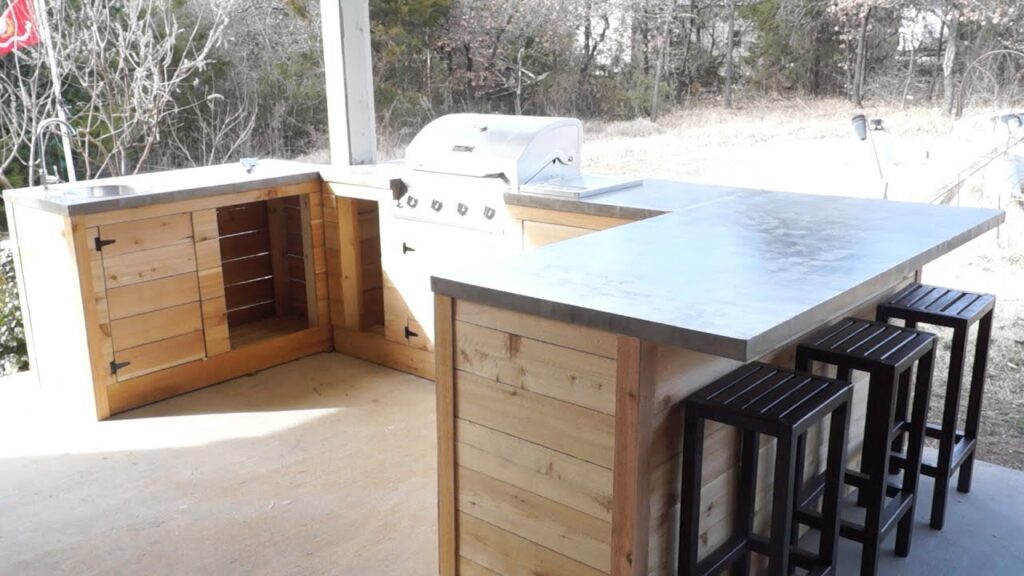 DIY Outdoor Kitchen and Bar with Modern Builds